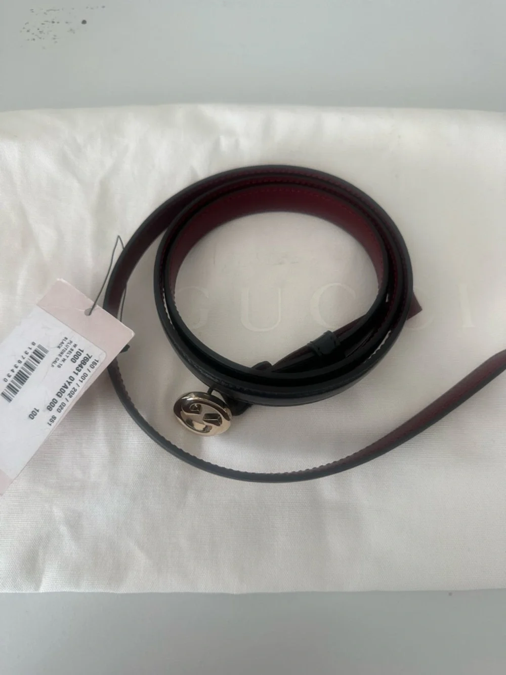 Gucci Thin Black Leather Belt with Interlocking G Buckle 100